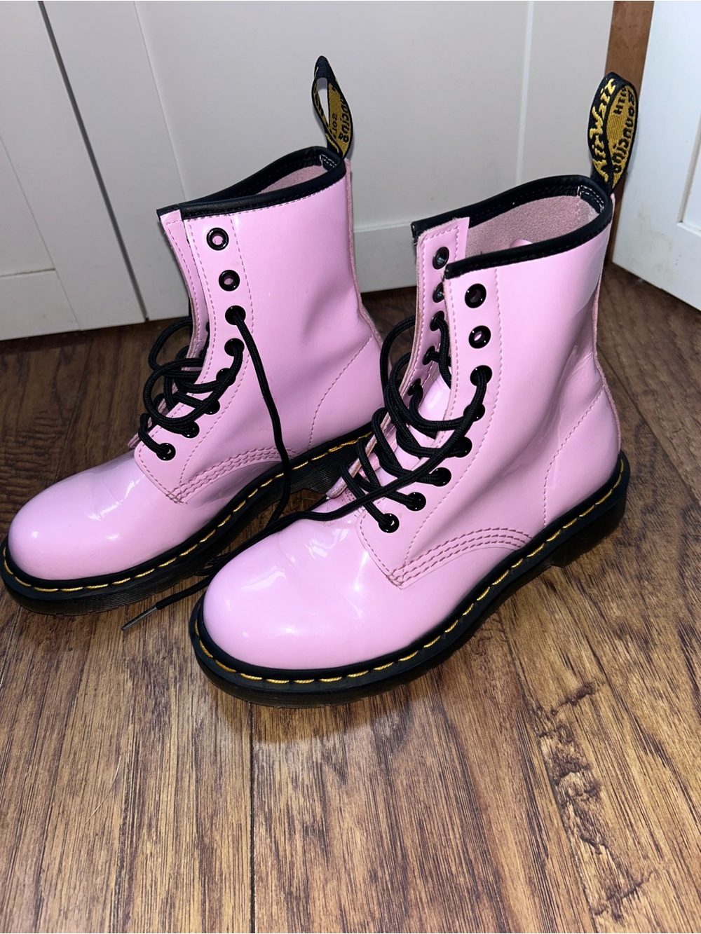 Dr. Martens 1460 Pale Pink Patent Leather Boots size 6